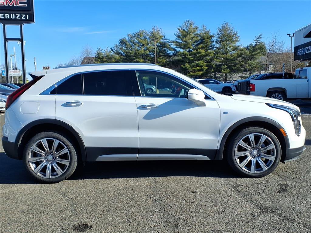 Used 2022 Cadillac XT4 Premium Luxury w/ Cold Weather Package image 2