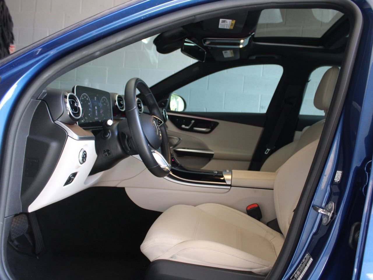 Used 2023 Mercedes-Benz C 300 Sedan image 17