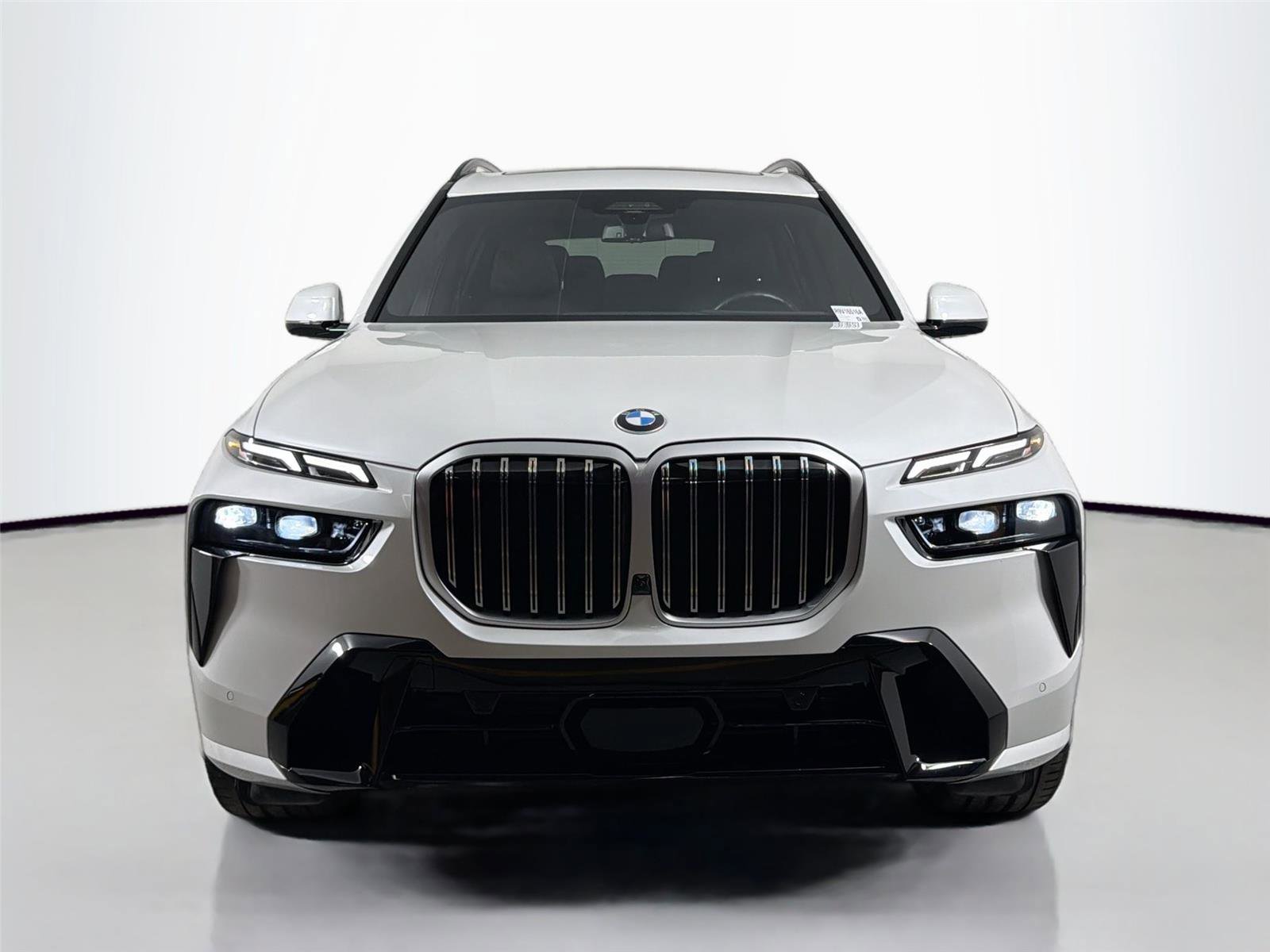 Certified 2024 BMW X7 xDrive40i w/ Executive Package AWD/4WD image 2