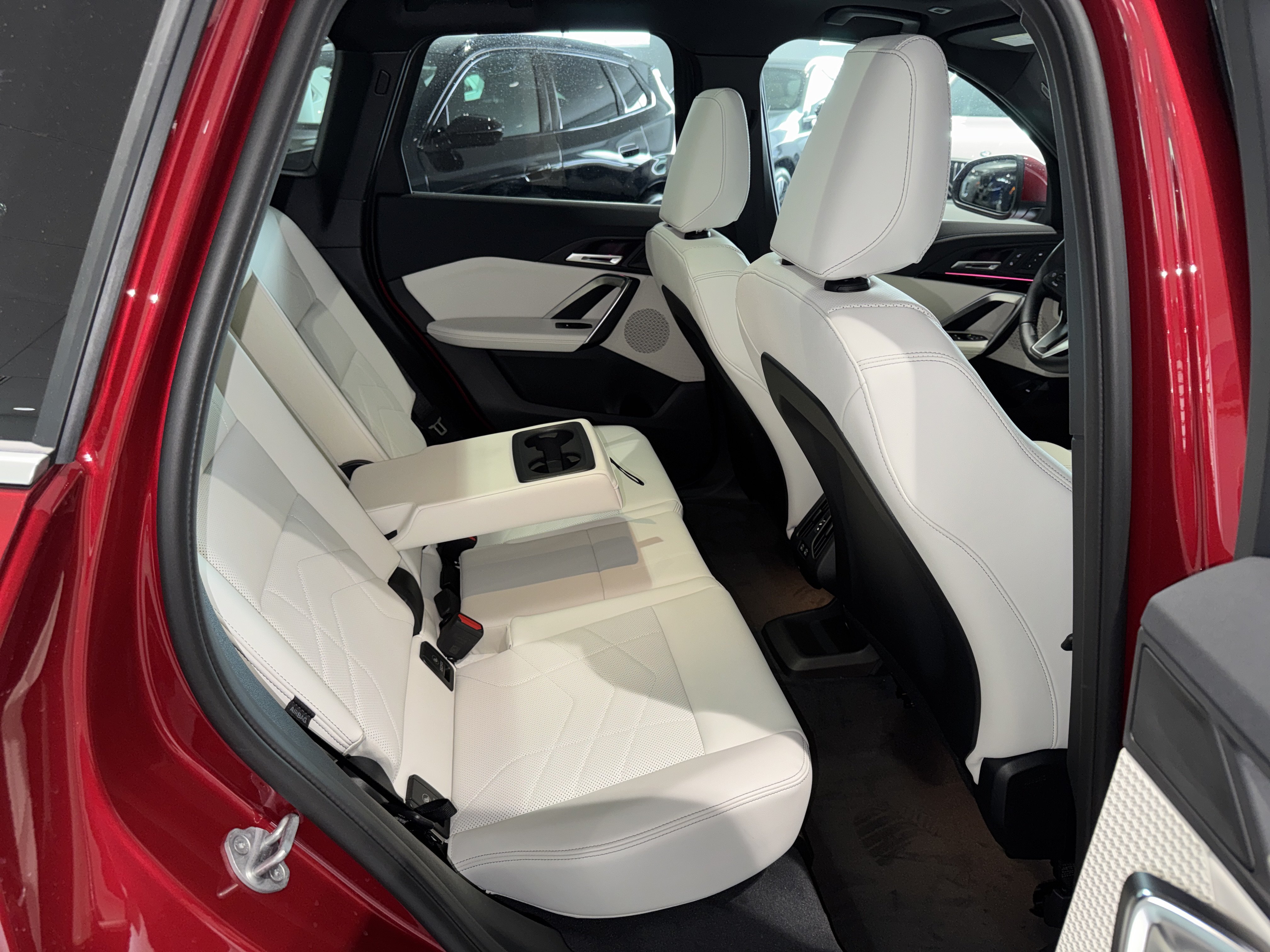 New 2026 BMW X1 xDrive28i w/ Technology Package AWD/4WD image 11