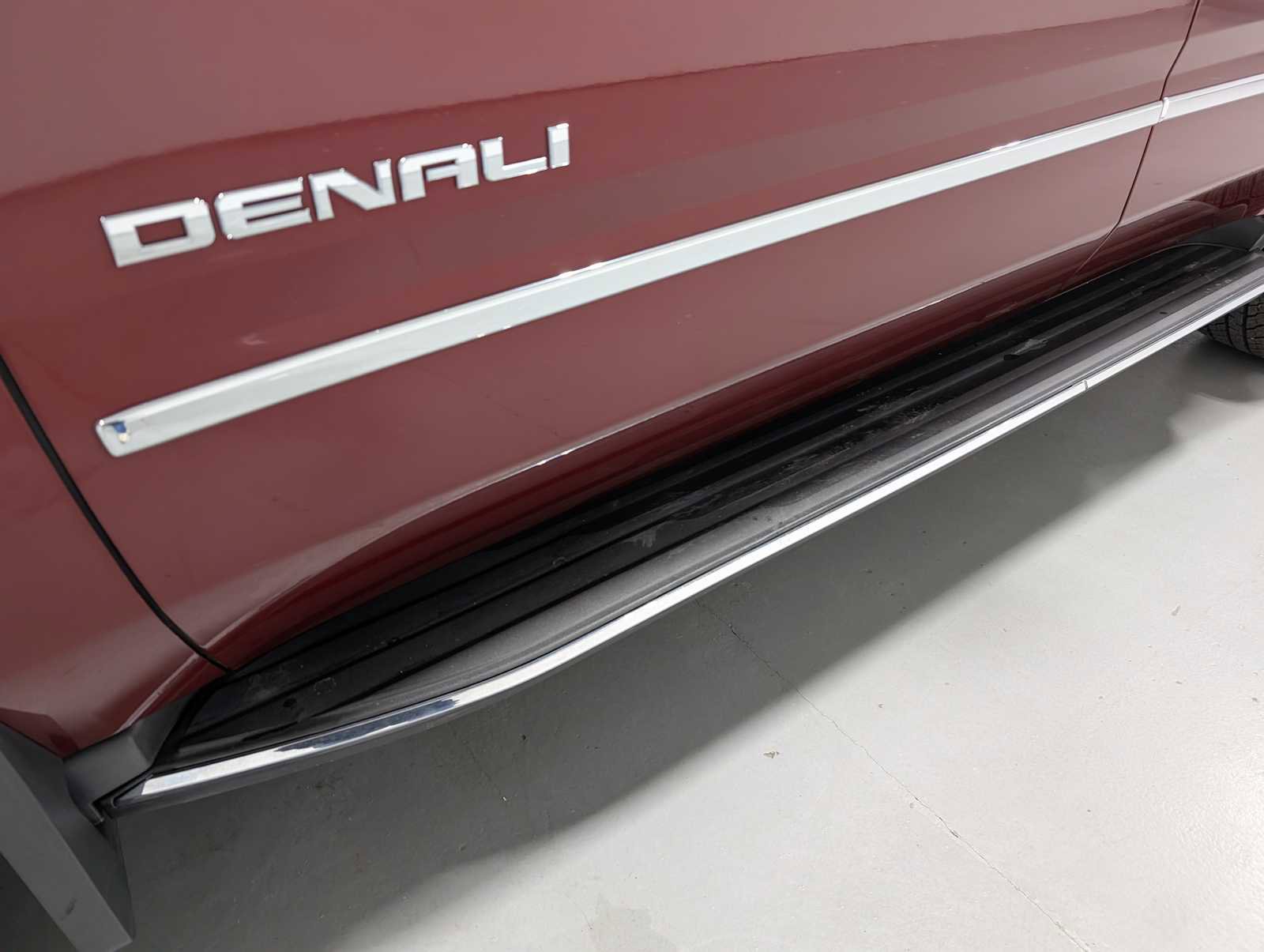 Certified 2017 GMC Yukon Denali image 13