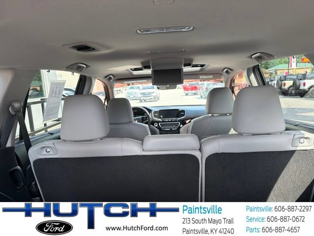 Used 2019 Honda Pilot Touring image 16