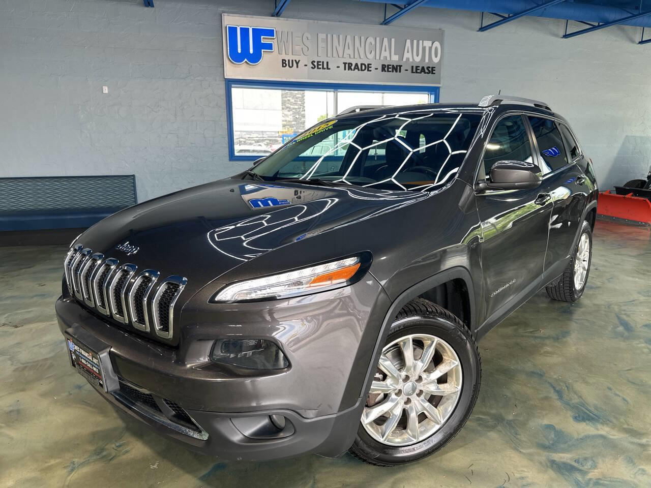 Used 2015 Jeep Cherokee Limited w/ Luxury Group image 3