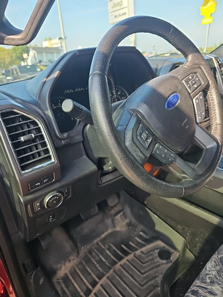 Used 2016 Ford F150 XLT w/ Equipment Group 302A Luxury AWD/4WD image 11
