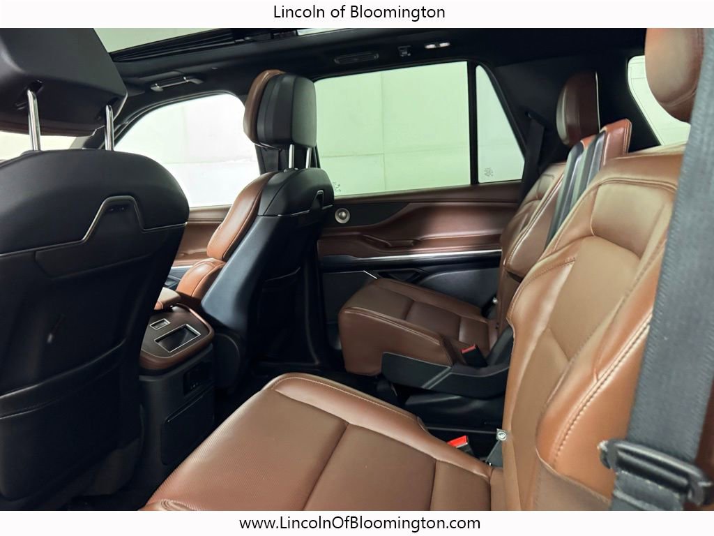 Certified 2025 Lincoln Navigator Reserve image 35