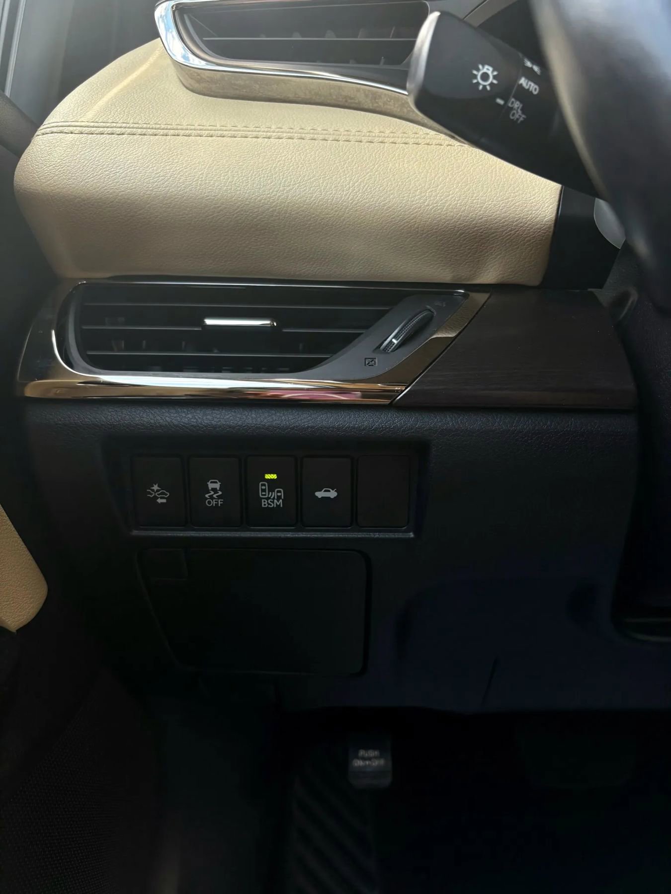 Used 2017 Toyota Avalon XLE Premium image 40