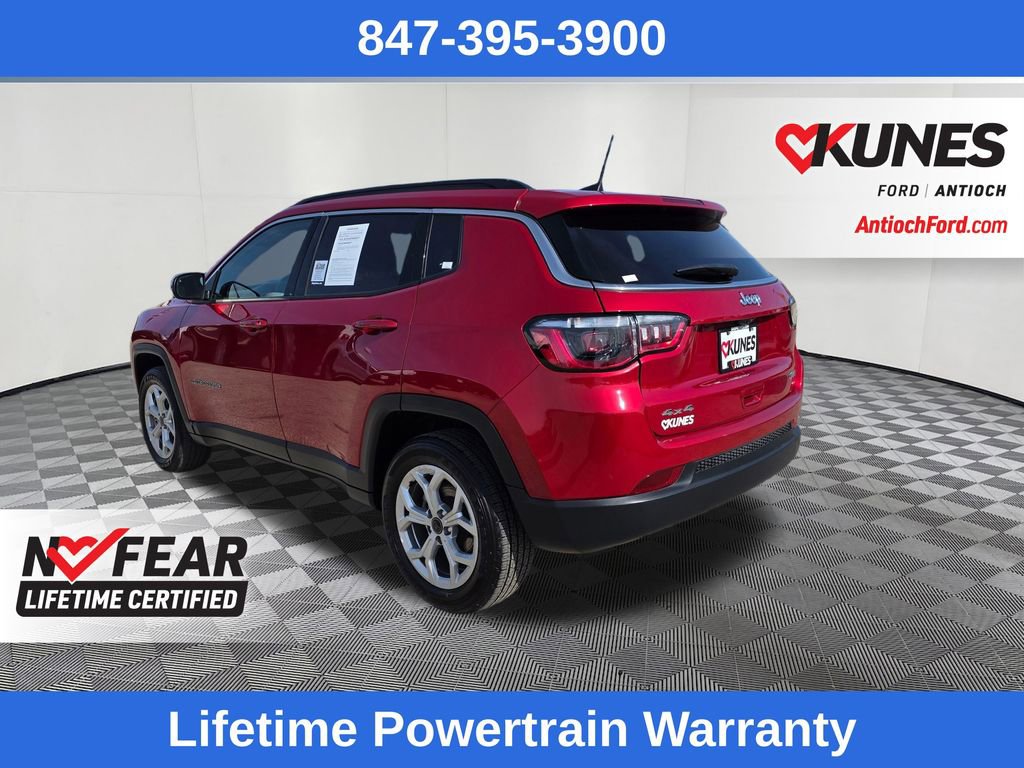 Used 2025 Jeep Compass Latitude image 5