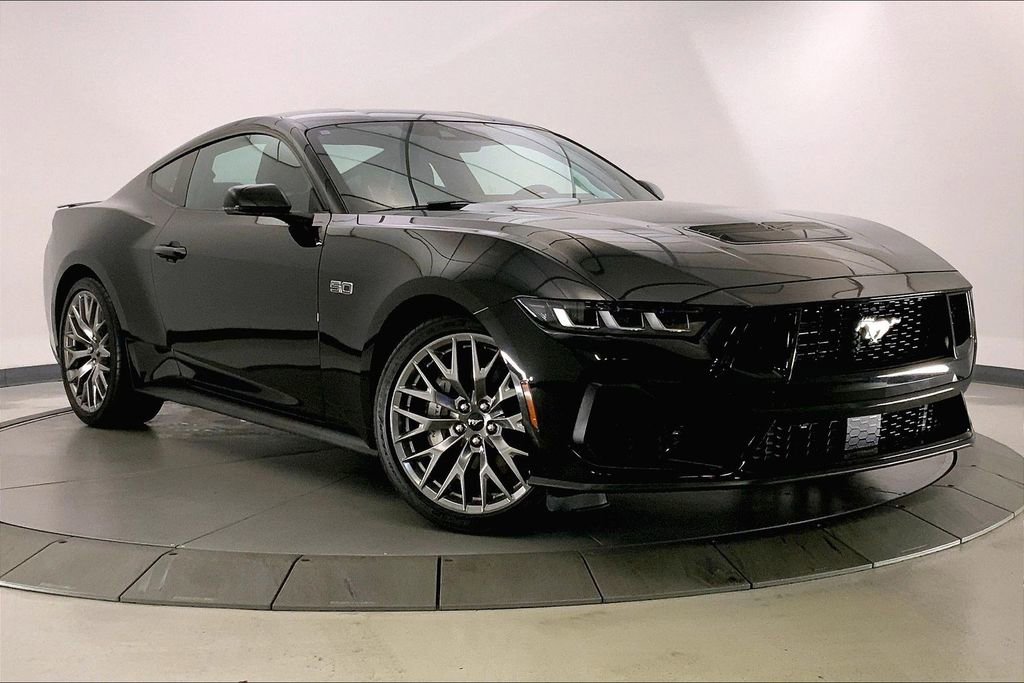 Used 2024 Ford Mustang GT Premium image 32