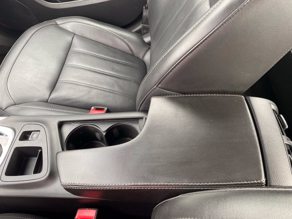 Used 2017 Buick Regal Sport Touring FWD image 22