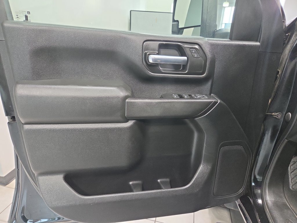 Used 2020 Chevrolet Silverado 2500 Custom w/ Custom Value Package AWD/4WD image 34