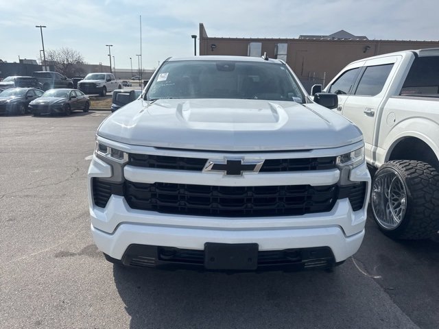 Used 2023 Chevrolet Silverado 1500 RST w/ Z71 Off-Road Package image 2