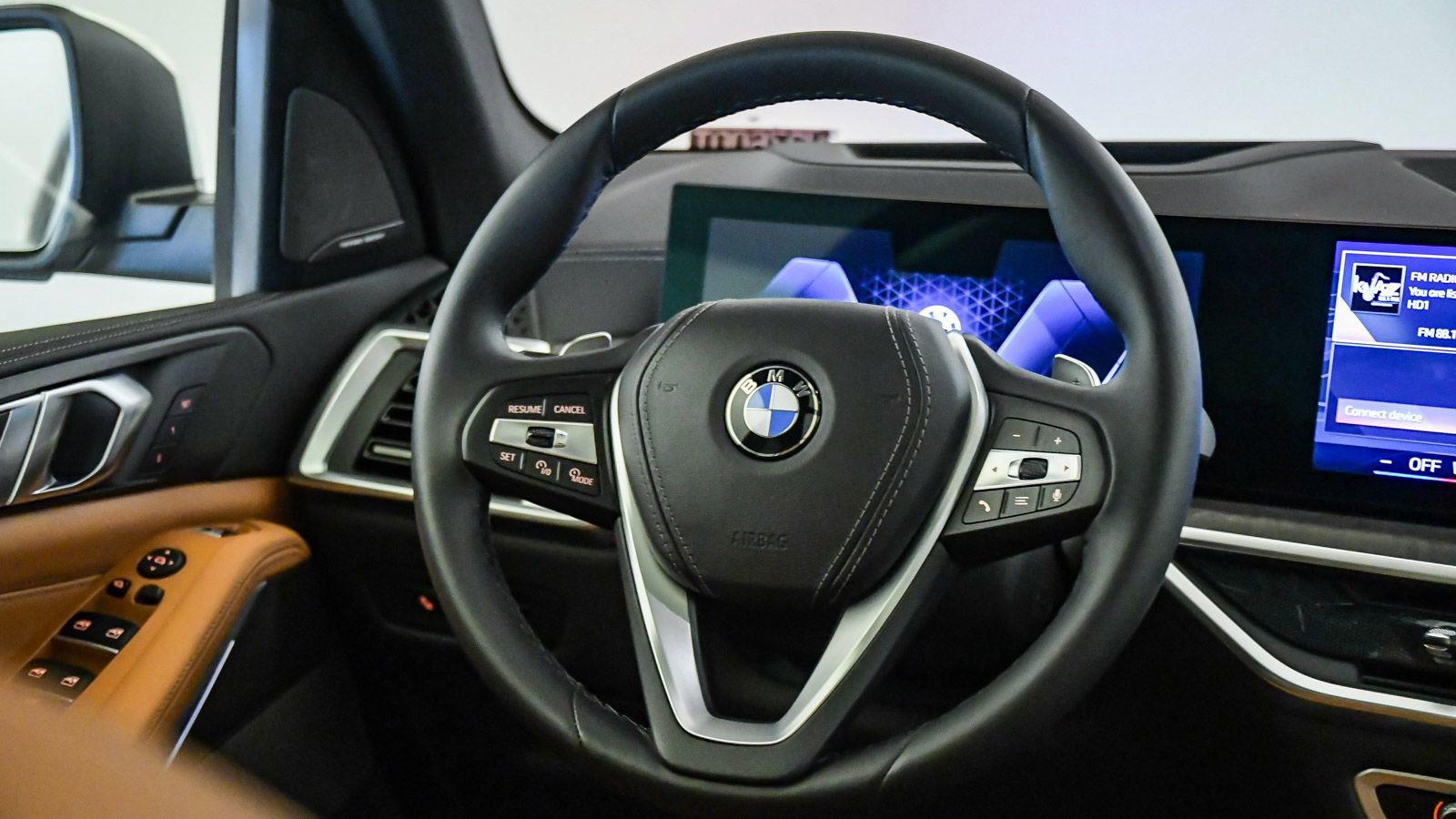 Certified 2024 BMW X5 xDrive40i w/ Premium Package AWD/4WD image 13