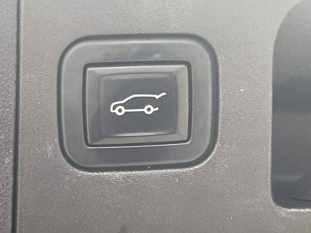 Used 2023 Cadillac XT5 Premium Luxury FWD image 19