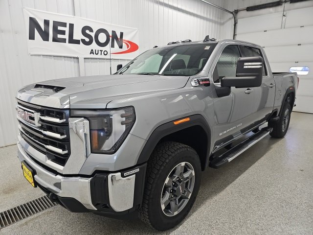 New 2026 GMC Sierra 2500 SLE w/ SLE Value Package; image 4