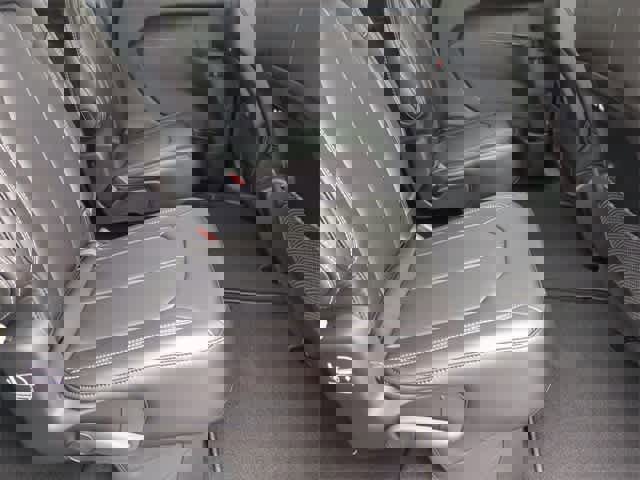 New 2026 Chrysler Pacifica Select w/ S Appearance Package image 21