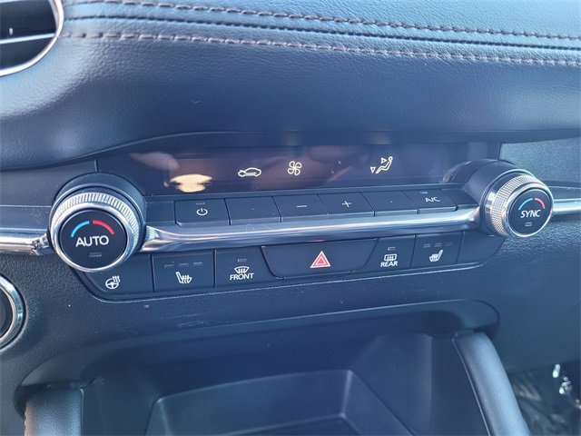 Used 2022 MAZDA MAZDA3 s image 21