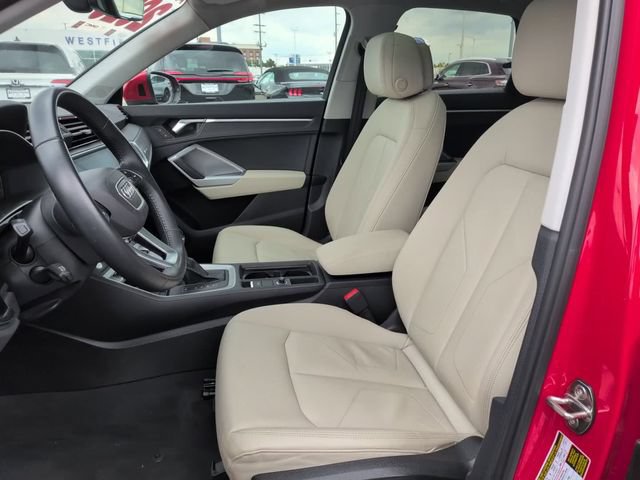 Used 2020 Audi Q3 2.0T Premium Plus w/ Premium Plus Package AWD/4WD image 17