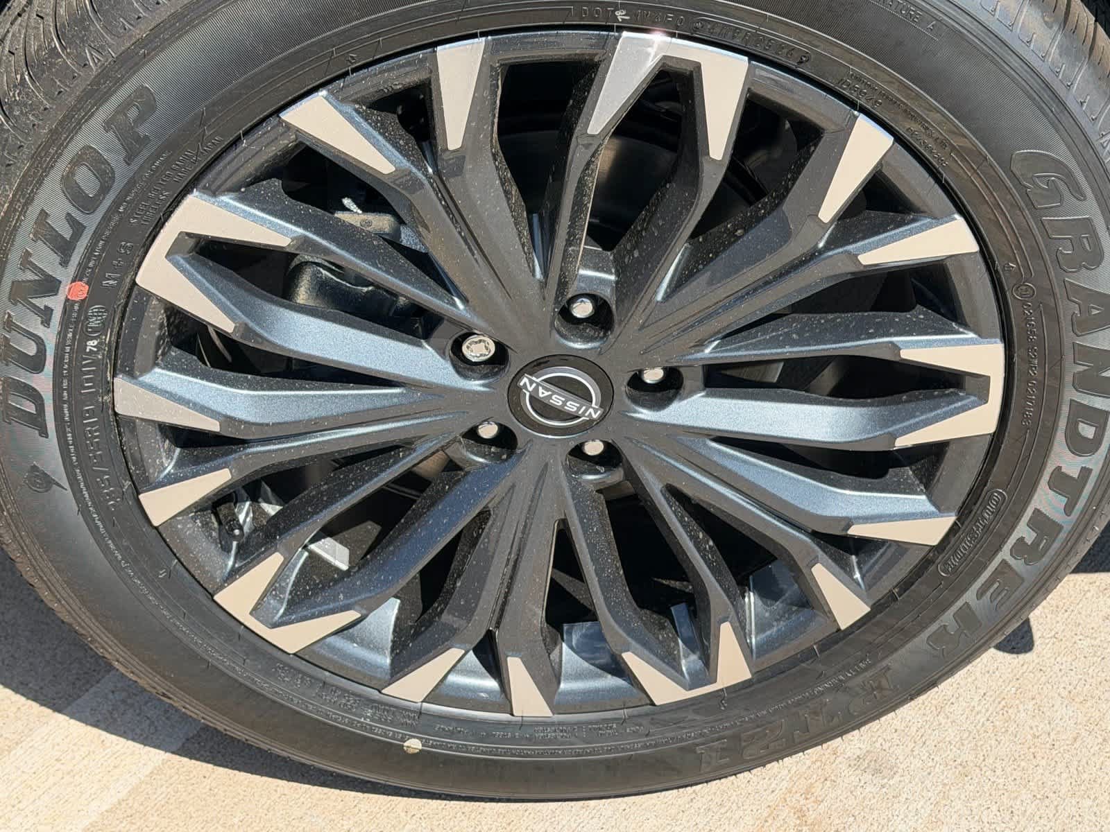 New 2026 Nissan Rogue Platinum AWD/4WD image 10