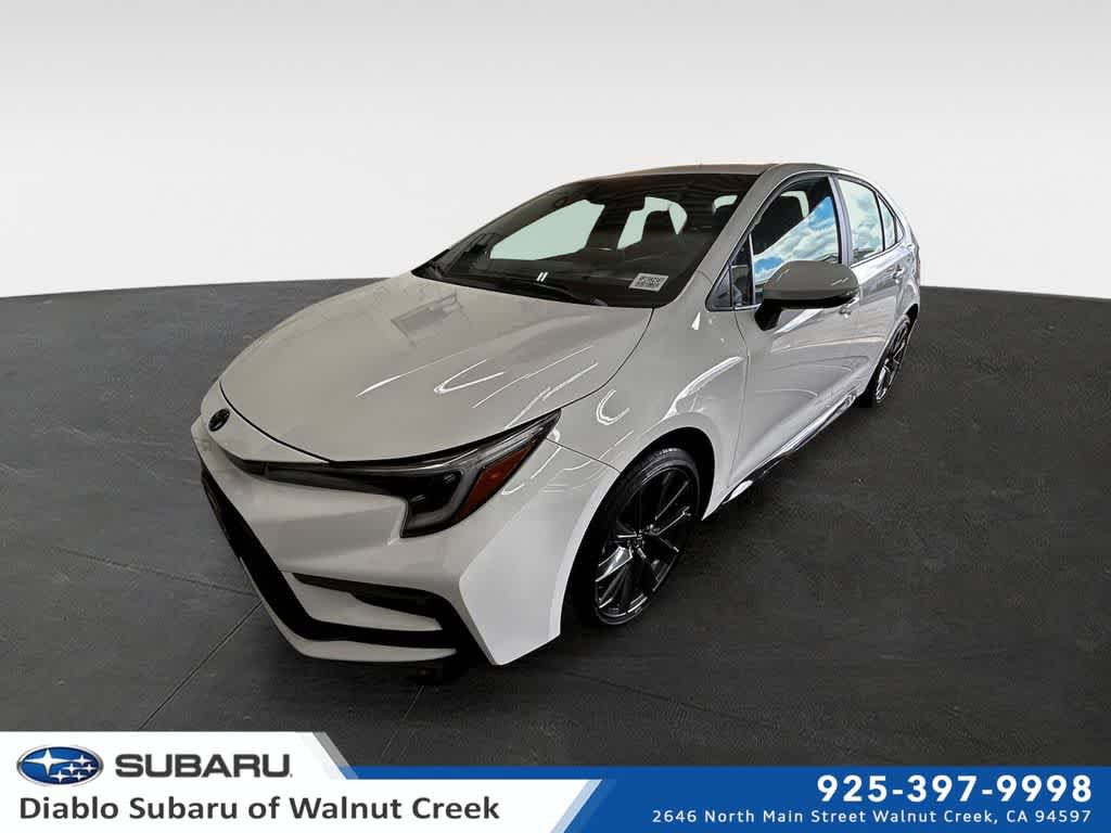 Used 2024 Toyota Corolla SE w/ SE Premium Package FWD image 1