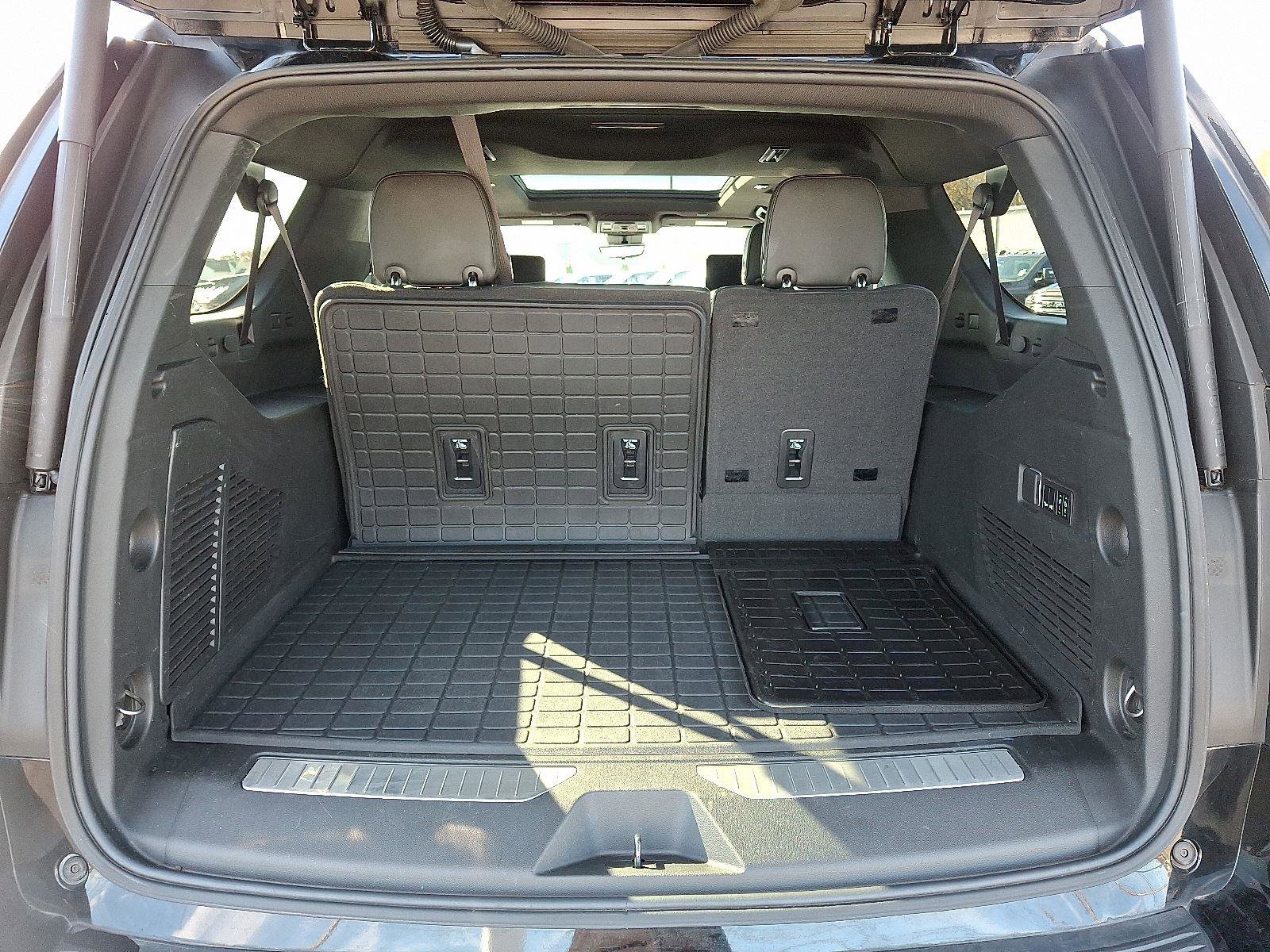 Used 2023 Chevrolet Suburban High Country image 61