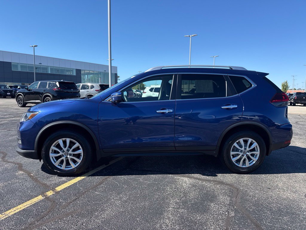 Used 2018 Nissan Rogue SV w/ Premium Package AWD/4WD image 32