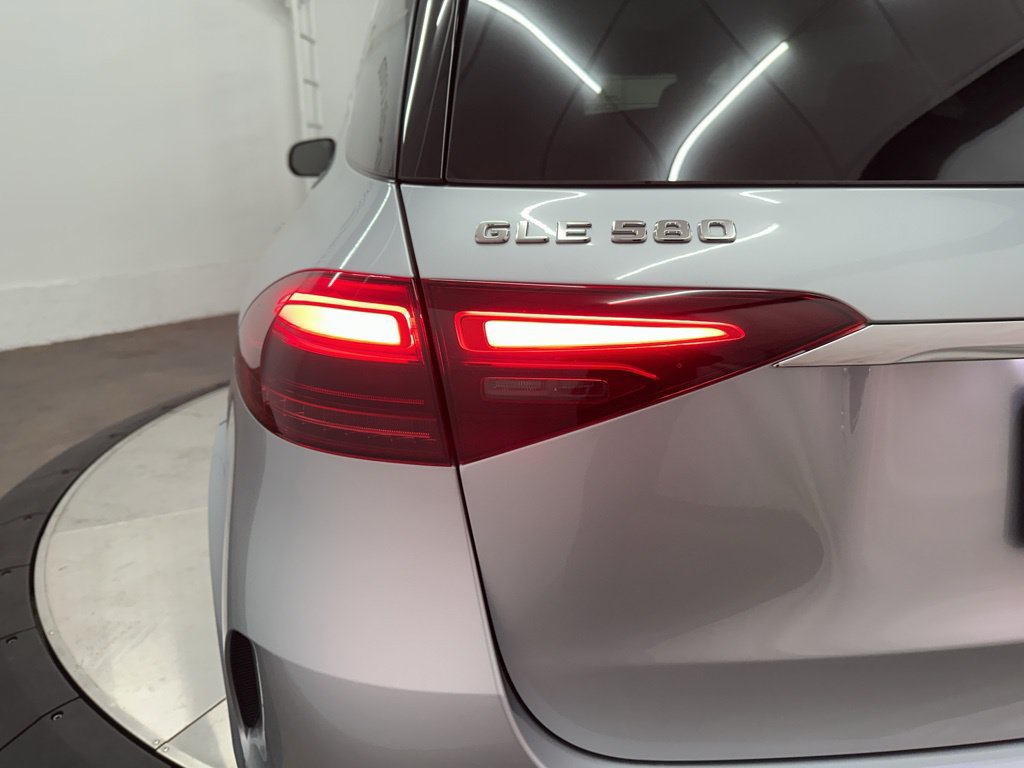 New 2026 Mercedes-Benz GLE 580 4MATIC image 29