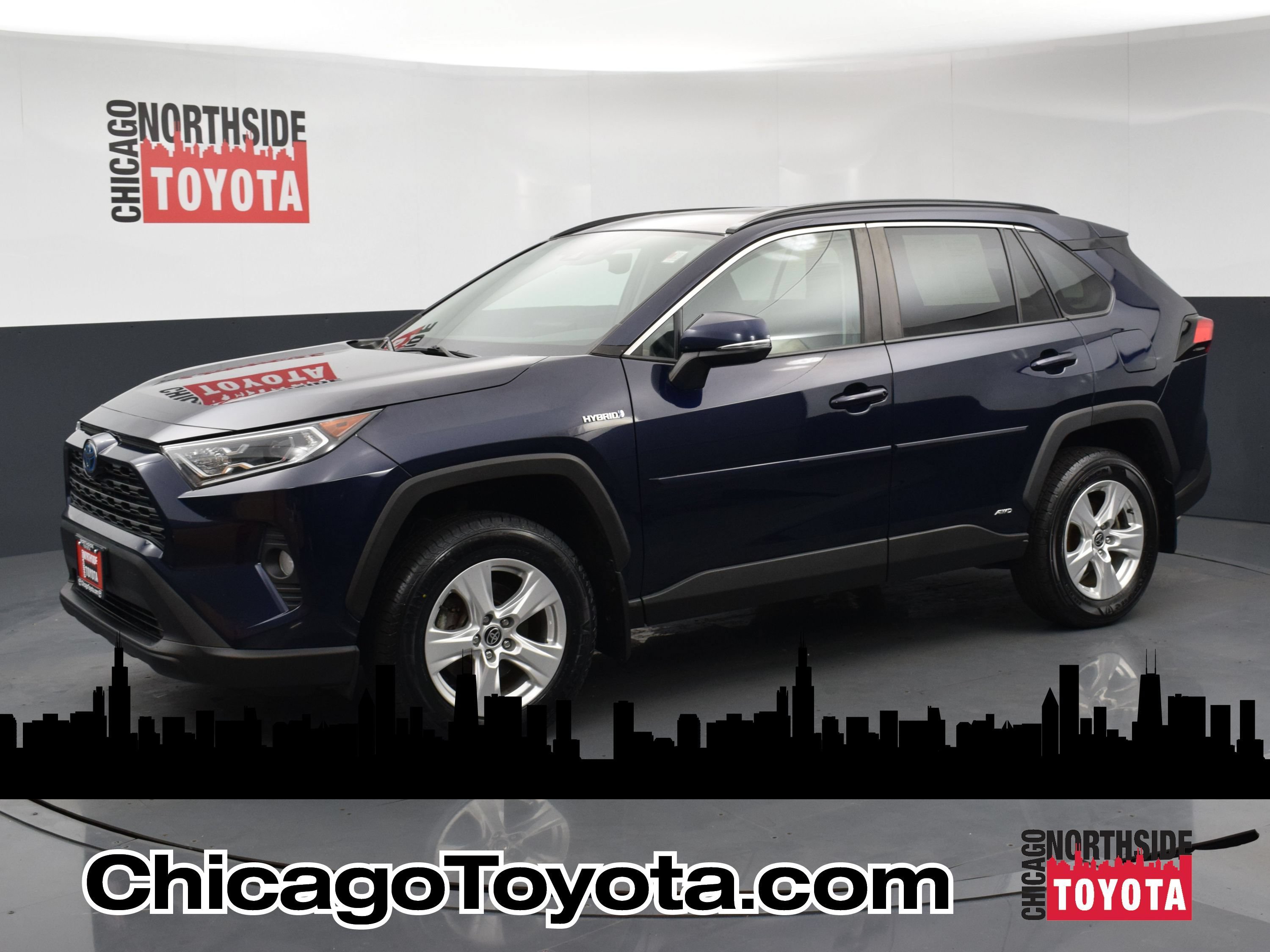 Used 2021 Toyota RAV4 XLE w/ Convenience Package AWD/4WD image 1