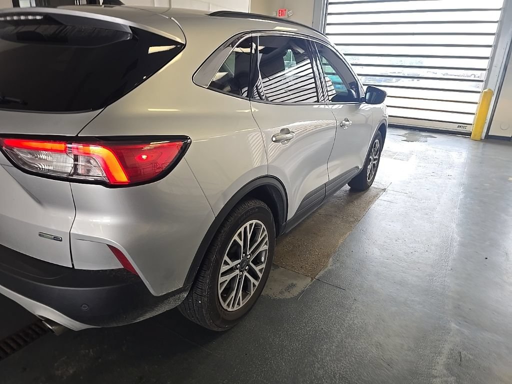 Used 2020 Ford Escape SEL AWD/4WD image 4