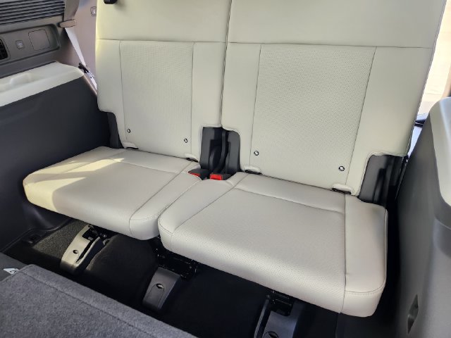 New 2027 Hyundai Santa Fe SEL FWD image 33