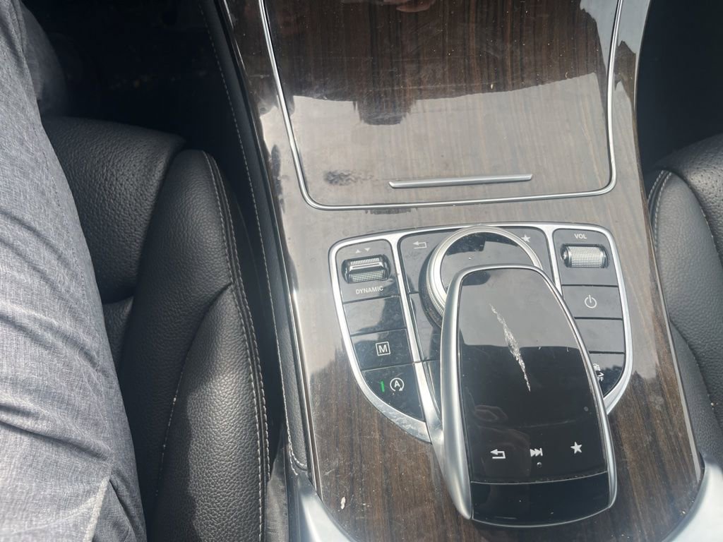 Used 2019 Mercedes-Benz GLC 300 4MATIC image 11