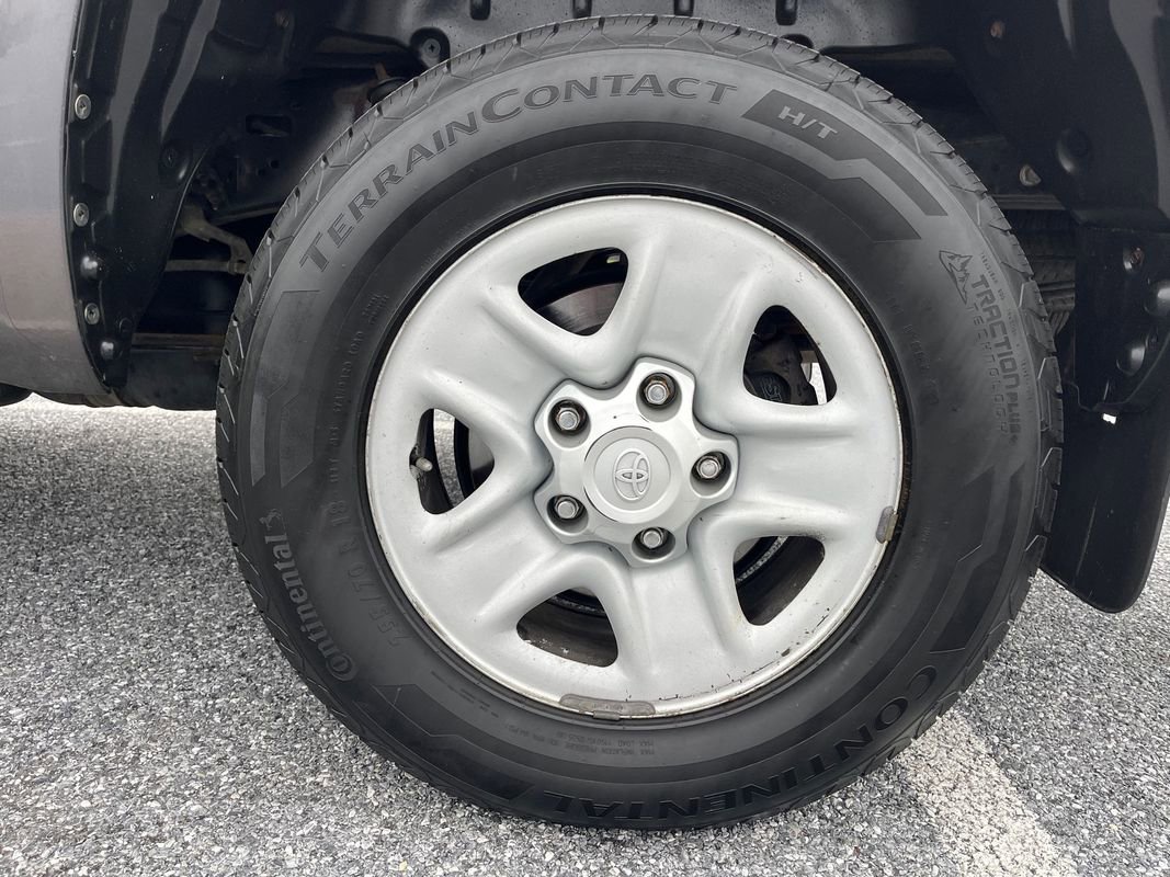 Used 2015 Toyota Tundra SR5 image 12