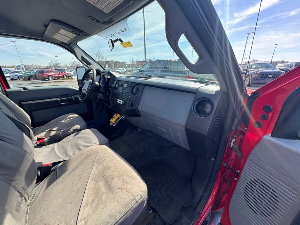 Used 2013 Ford F550 4x4 Regular Cab Super Duty w/ Payload Upgrade Pkg image 14