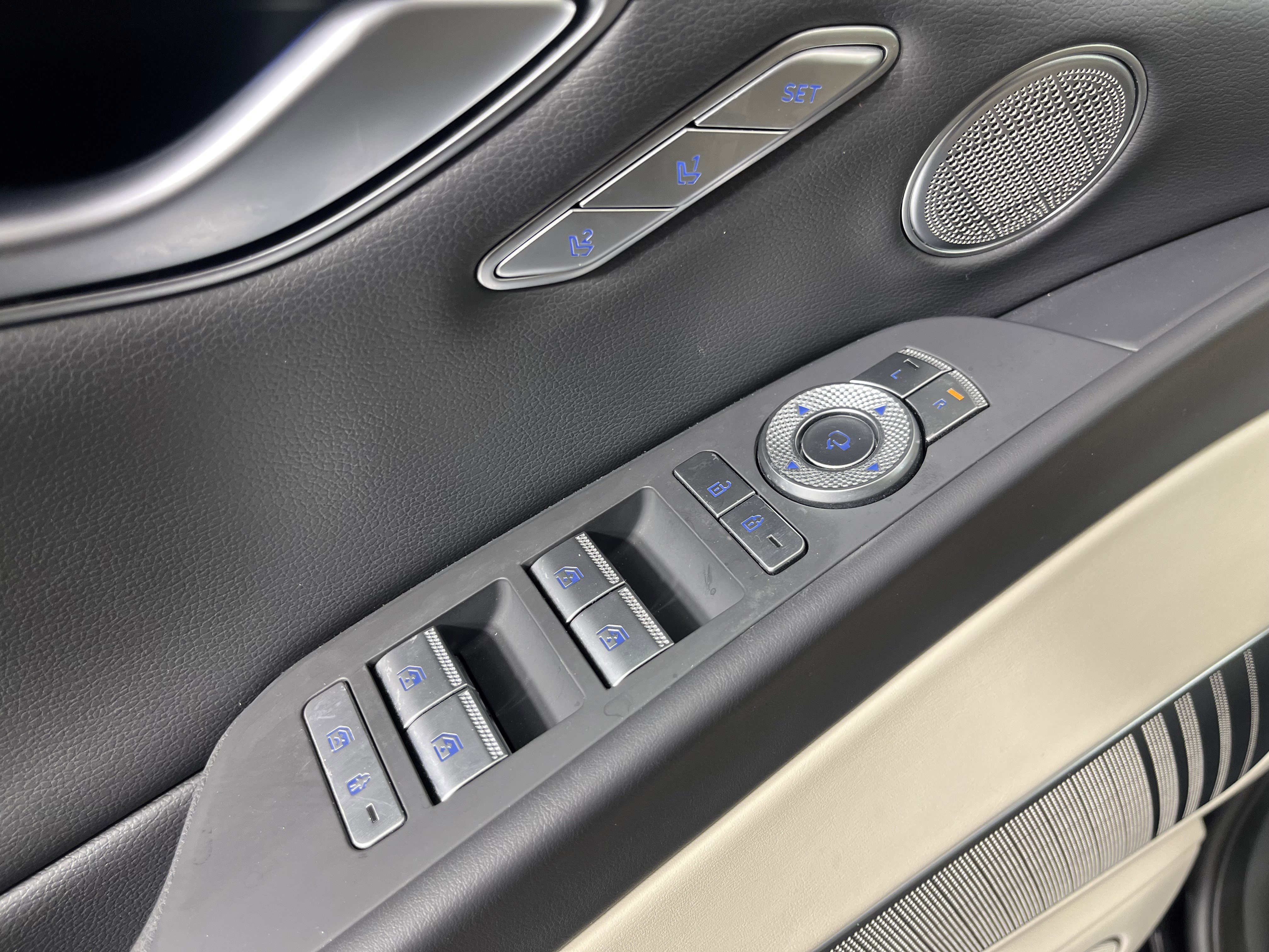 Used 2022 Genesis G80 2.5T w/ Prestige Package image 19