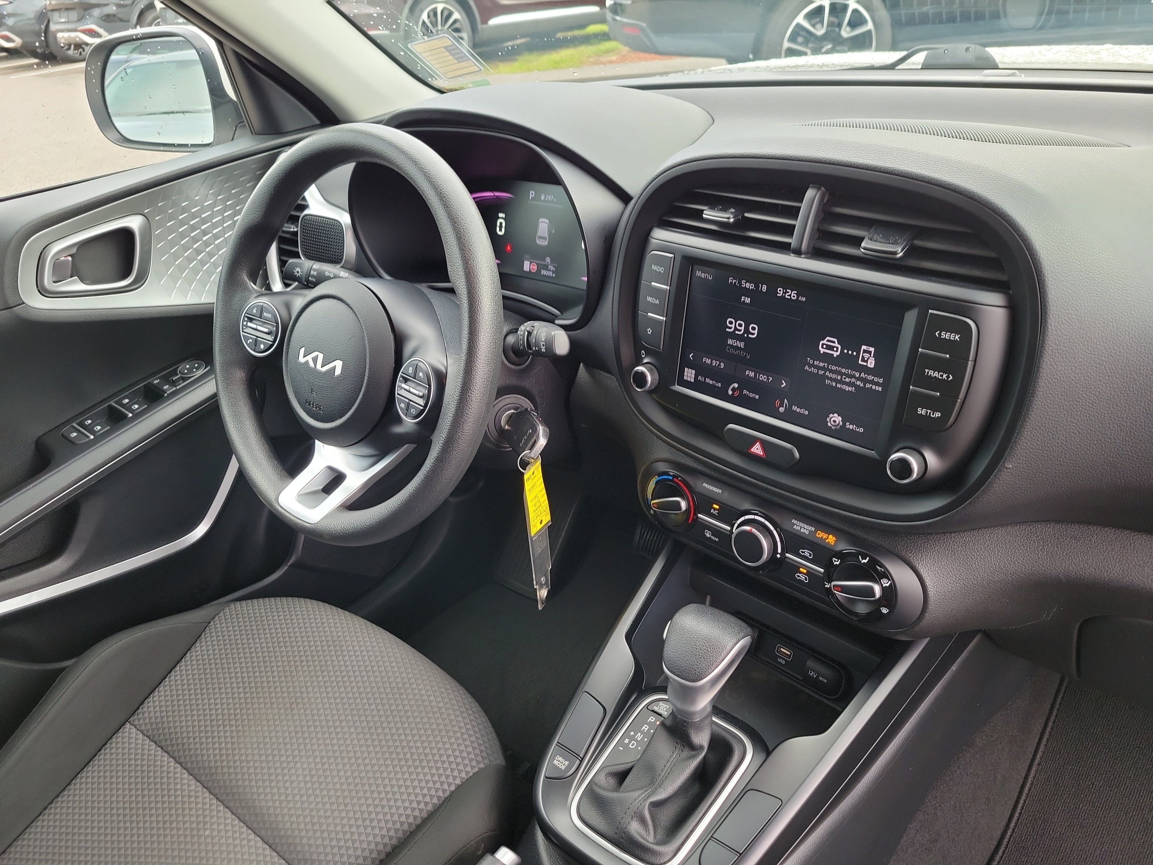 Certified 2024 Kia Soul LX w/ Option Group 015 FWD image 8