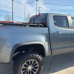Used 2022 Chevrolet Colorado ZR2 image 12