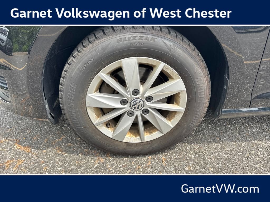 Used 2015 Volkswagen Golf S FWD image 15