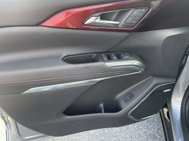 Used 2024 Chevrolet Traverse RS AWD/4WD image 16