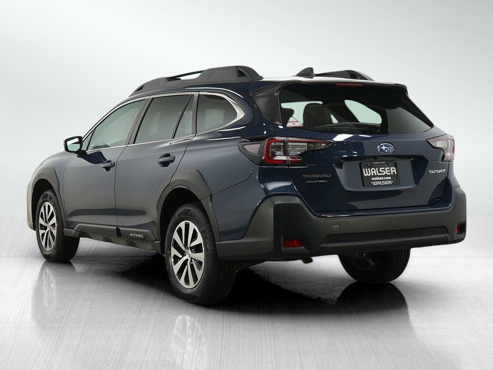 Used 2023 Subaru Outback Premium AWD/4WD image 3