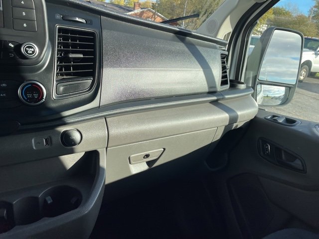 Used 2023 Ford Transit 250 Low Roof AWD w/ Exterior Upgrade Package image 32