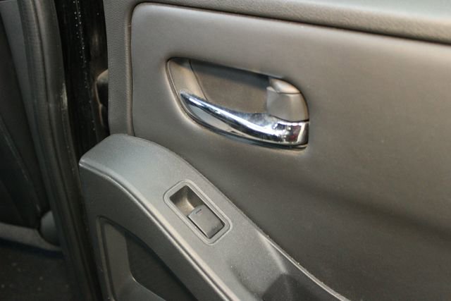 Used 2023 Nissan Frontier PRO-4X image 13