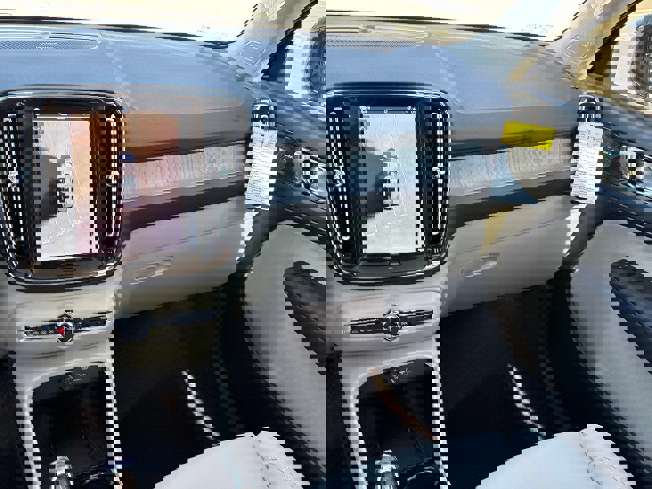 New 2026 Volvo XC40 B4 Plus w/ Protection Package Premier image 12