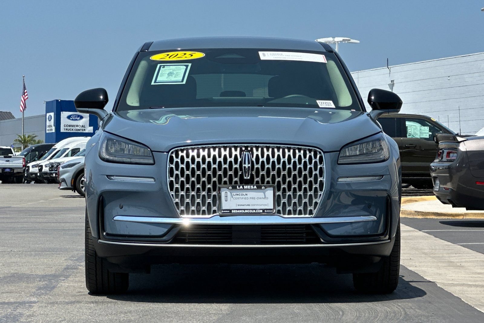 Certified 2025 Lincoln Corsair FWD image 8