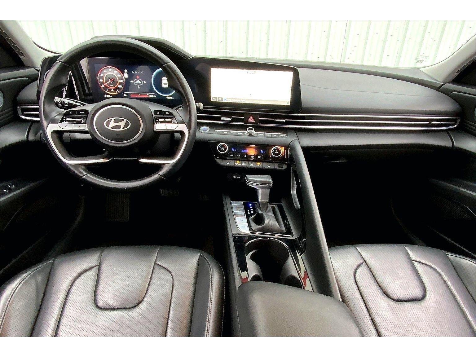 Used 2024 Hyundai Elantra Limited image 14