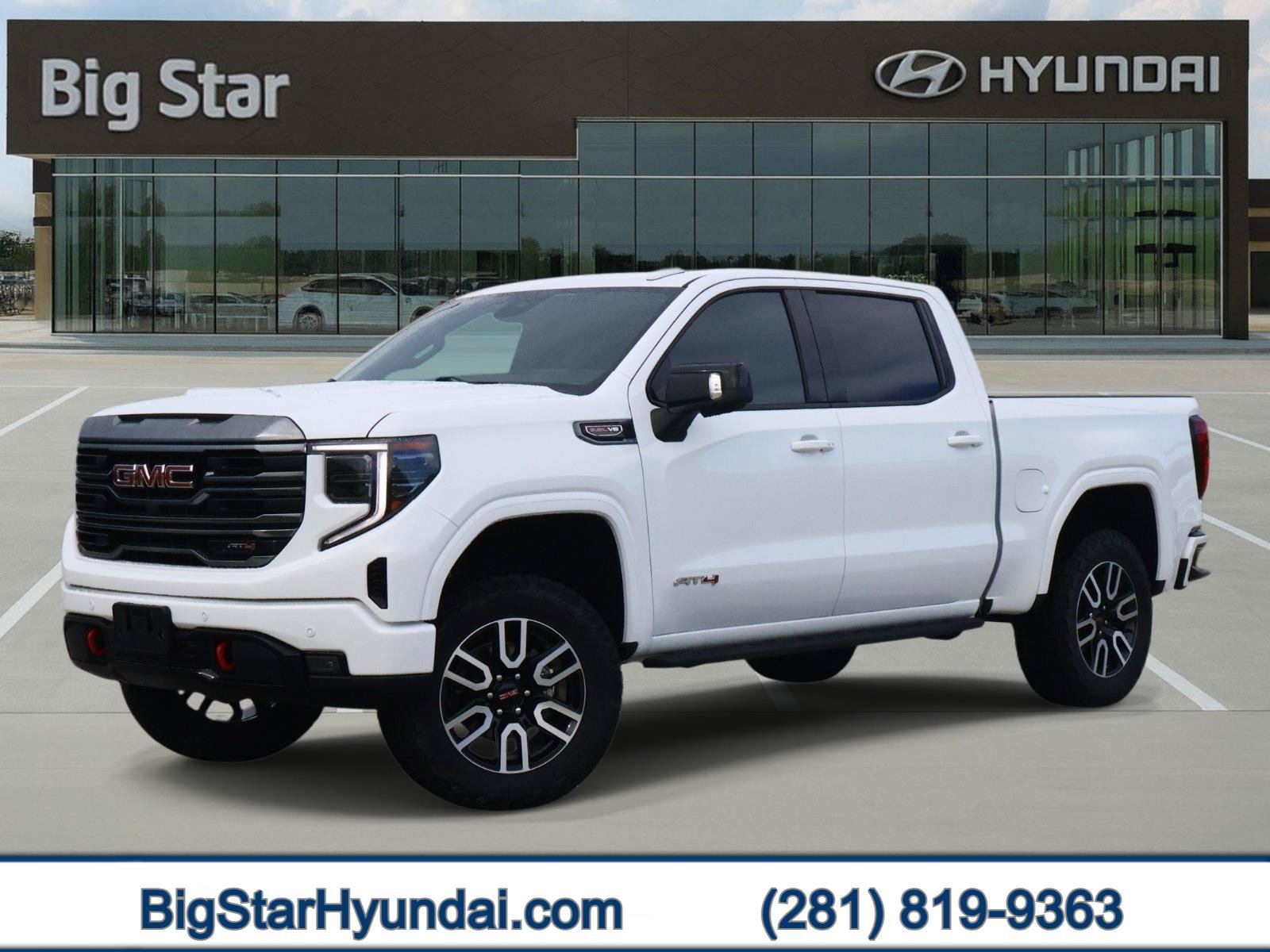 Used 2024 GMC Sierra 1500 AT4 w/ Technology Package AWD/4WD image 1