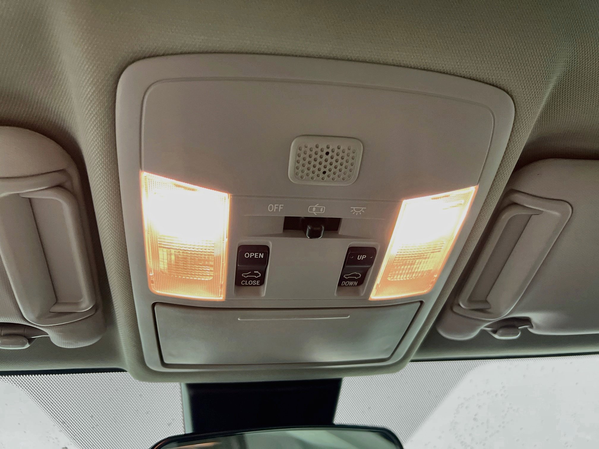 Used 2018 Toyota RAV4 XLE FWD image 21