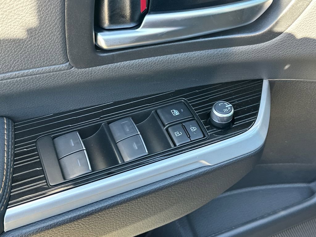 New 2026 Toyota Sienna XLE Woodland Edition image 18