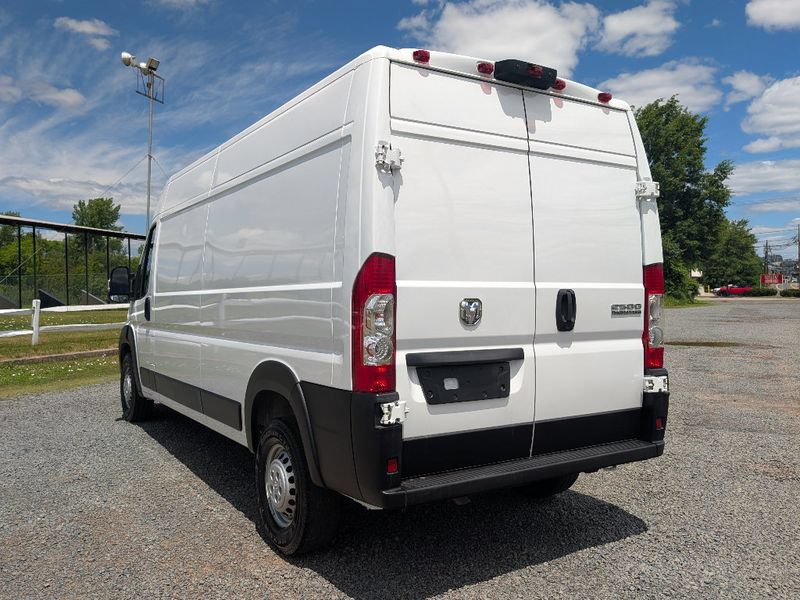 Used 2026 RAM ProMaster 2500 w/ Convenience Group FWD image 12