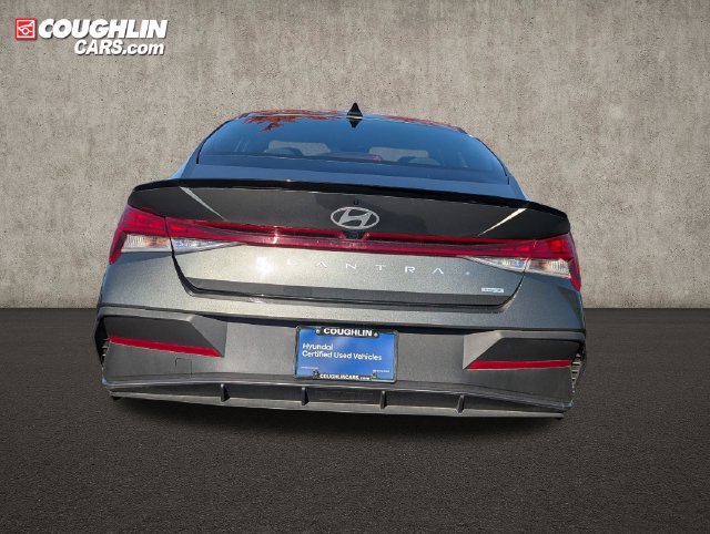 Certified 2025 Hyundai Elantra SEL FWD image 6
