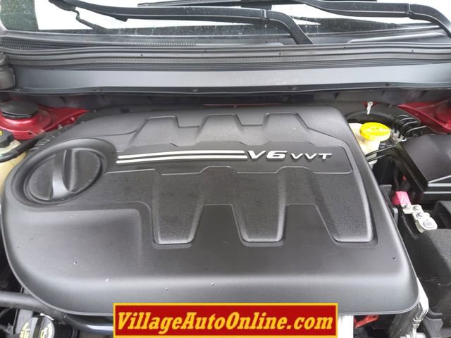 Used 2017 Jeep Cherokee Overland AWD/4WD image 39