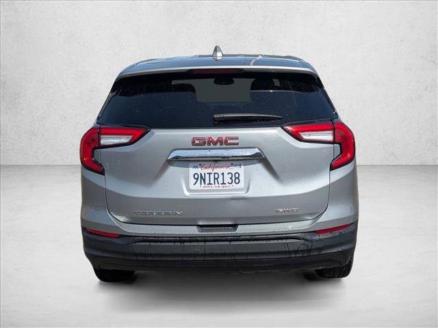Used 2024 GMC Terrain SLE image 7